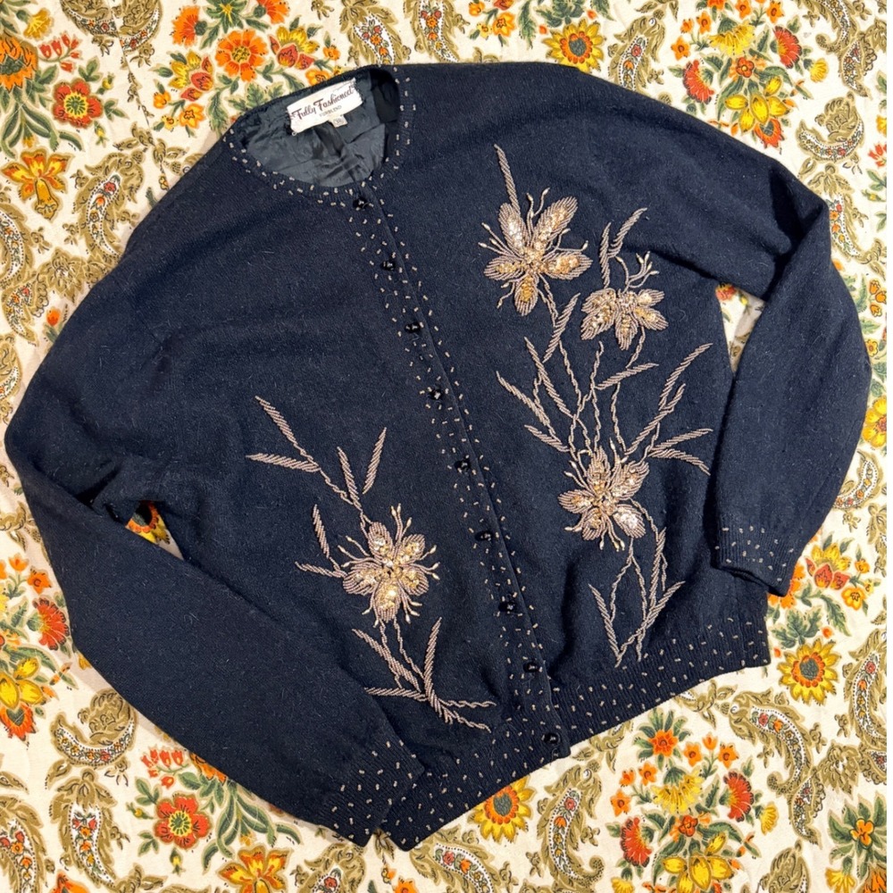 Vintage Fully‎ Fashioned Fur Blend Black Bronze Beaded Floral Cardigan Sweater